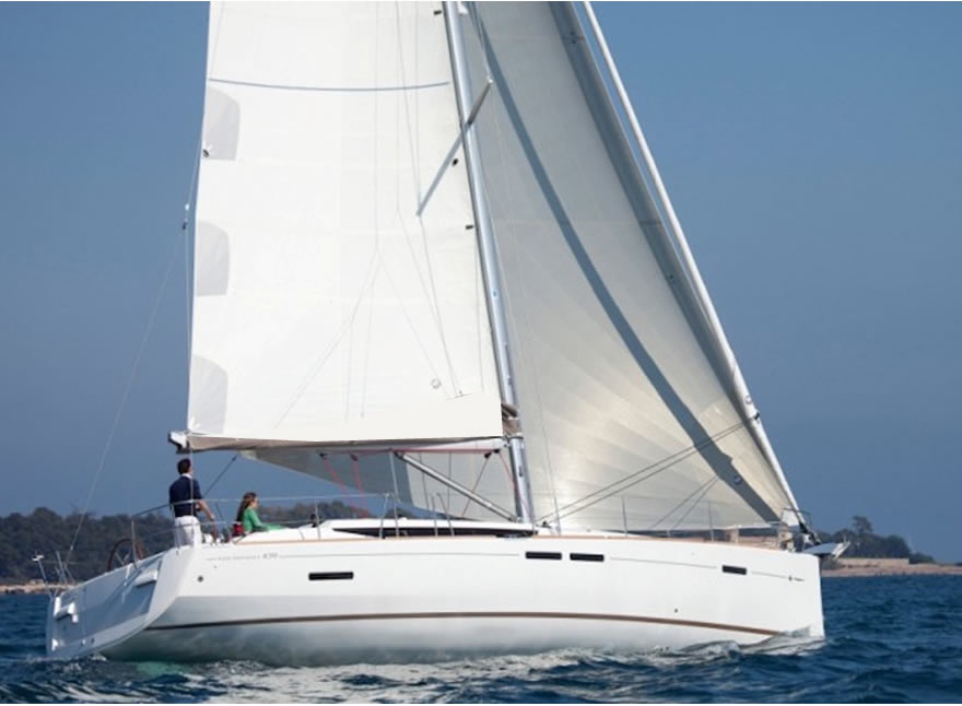 Charter barche a vela - Sun Odyssey 439 vacanza Eolie Egadi Baleari Canarie