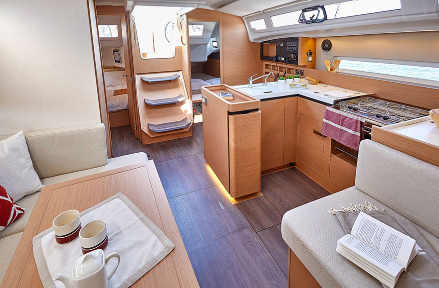 Charter barche a vela - Sun Odyssey 410 Minicrociera Eolie da Portorosa