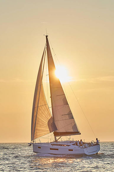 Charter barche a vela - Sun Odyssey 410 Minicrociera Eolie da Portorosa